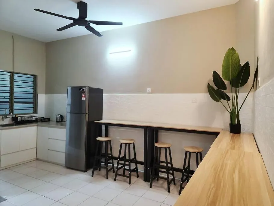 فيلا Ipoh Menglembu Lohas 4Br3Bath14 Pax بيت للعطل