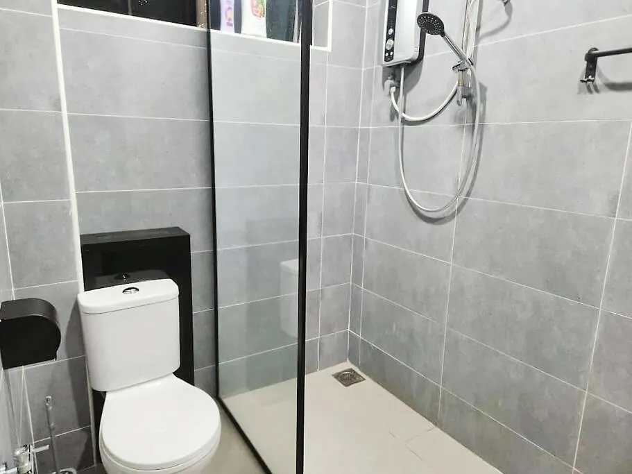 فيلا Ipoh Menglembu Lohas 4Br3Bath14 Pax 0*,