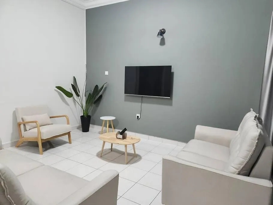 Ipoh Menglembu Lohas 4Br3Bath14 Pax Villa
